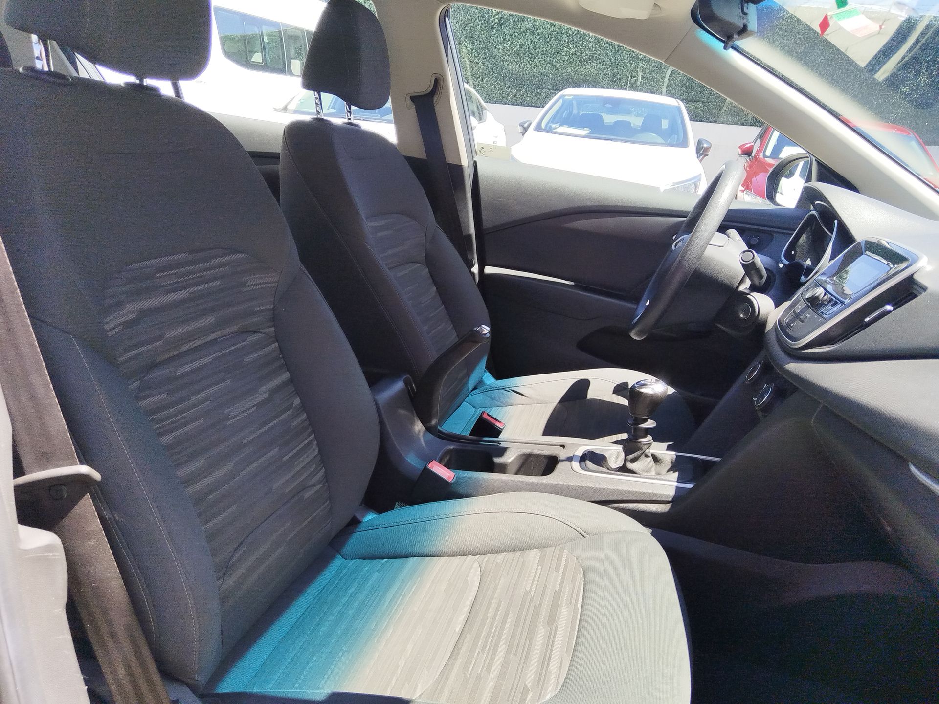 2021 Chevrolet Cavalier 4p LS L4/1.5 Man