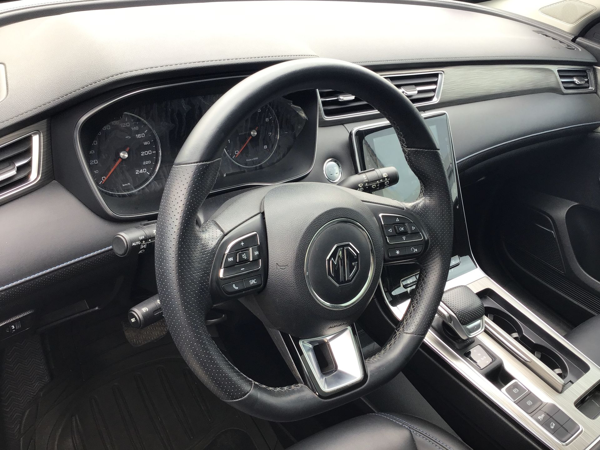 2024 MG RX5 5p Excite L4/1.5/T Aut