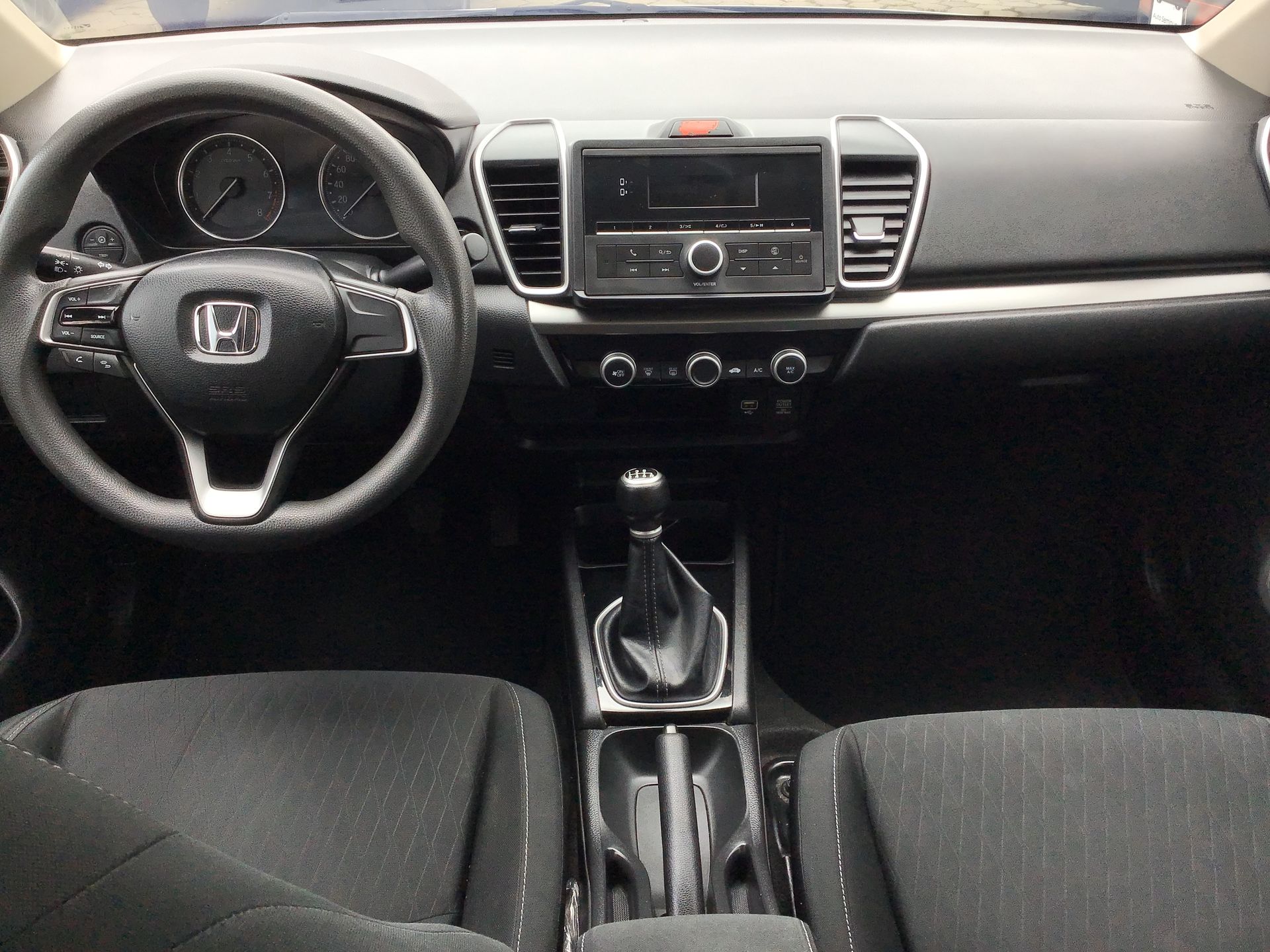 2022 Honda City 4p Uniq L4/1.5 Man