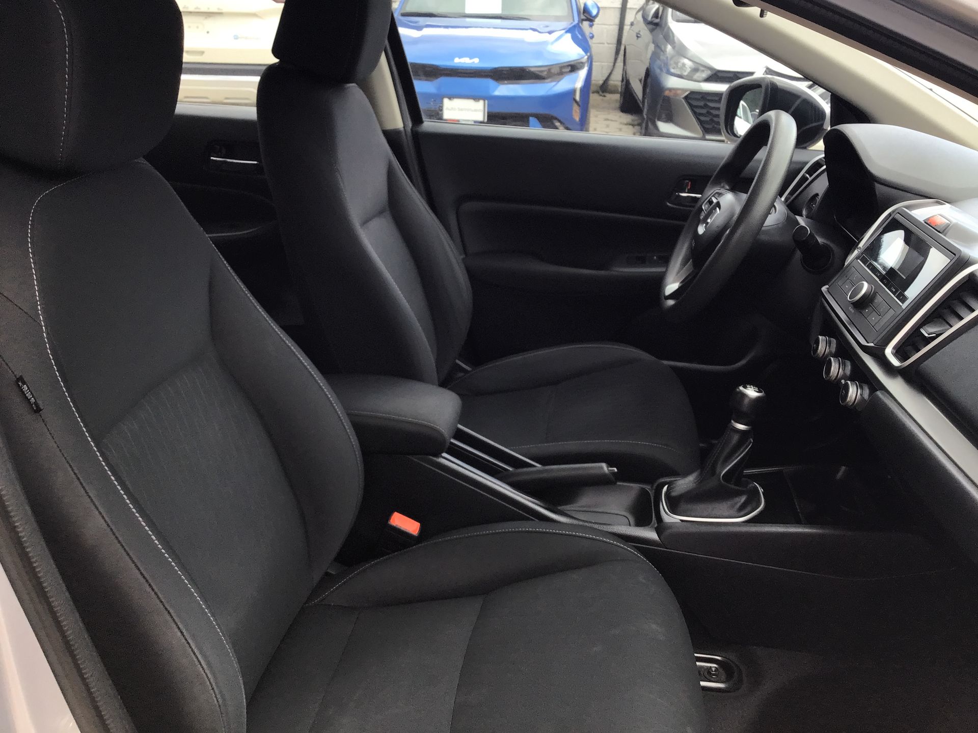 2022 Honda City 4p Uniq L4/1.5 Man