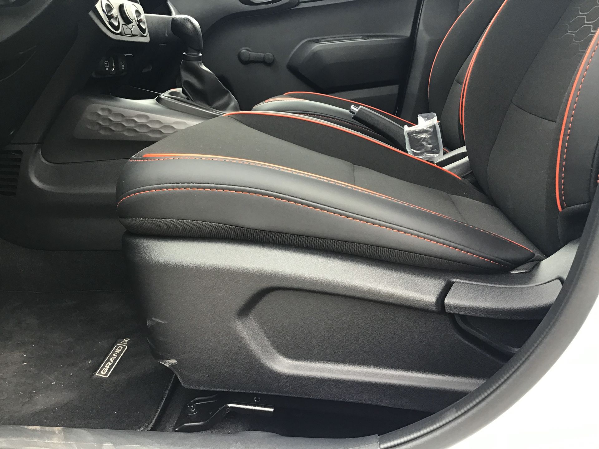 2026 Hyundai Grand i10 4p GL L4/1.2 Man