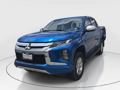 2023 Mitsubishi L200 4p GLX Doble L4/2.4 Man 2WD