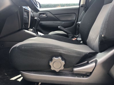 2023 Mitsubishi L200 4p GLX Doble L4/2.4 Man 2WD