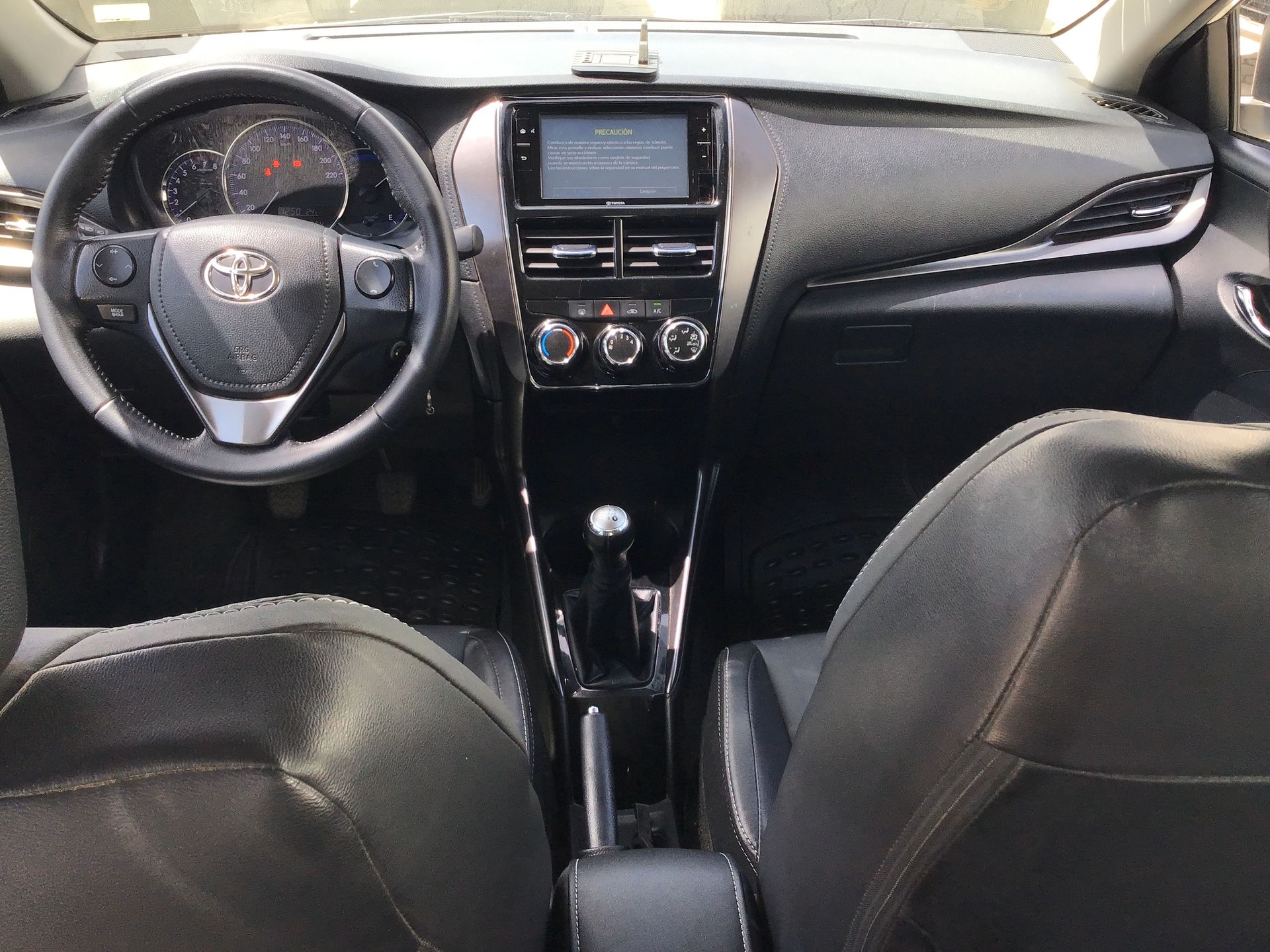 2021 Toyota Yaris 4p Sedán S L4/1.5 Man
