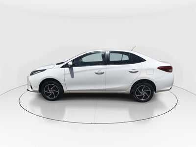 2021 Toyota Yaris 4p Sedán S L4/1.5 Man