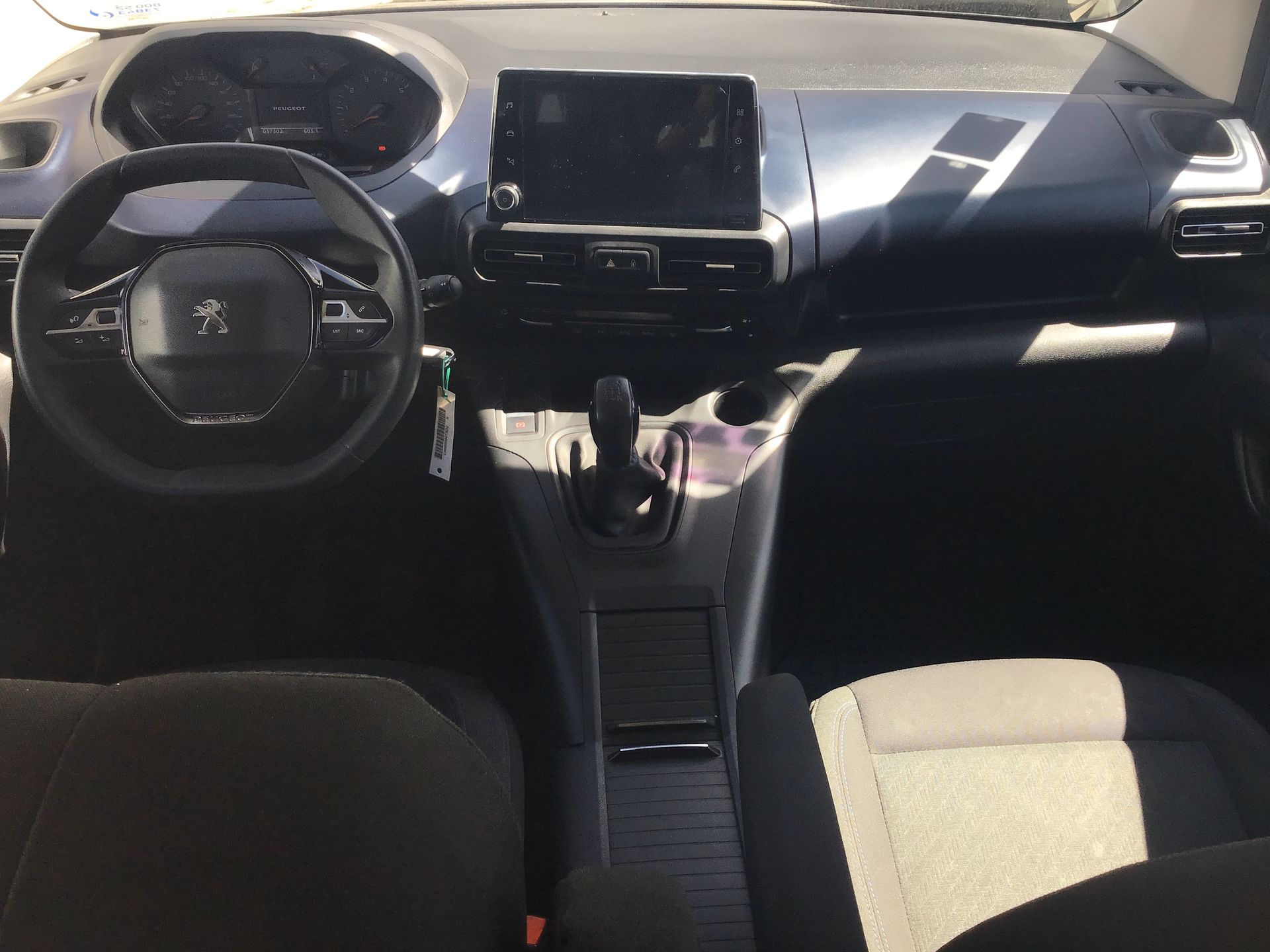 2025 Peugeot Rifter 5p Allure Pack L4/1.6/T Diesel Man