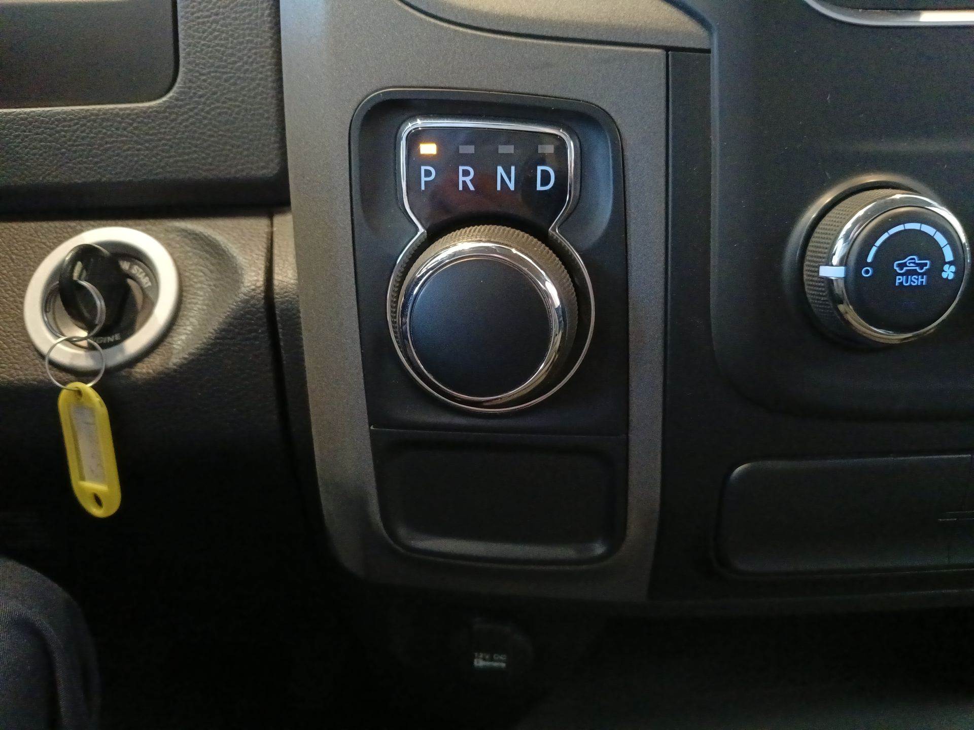 2020 RAM Ram 1500 2p ST Reg Cab V6/3.6 Aut 4x2