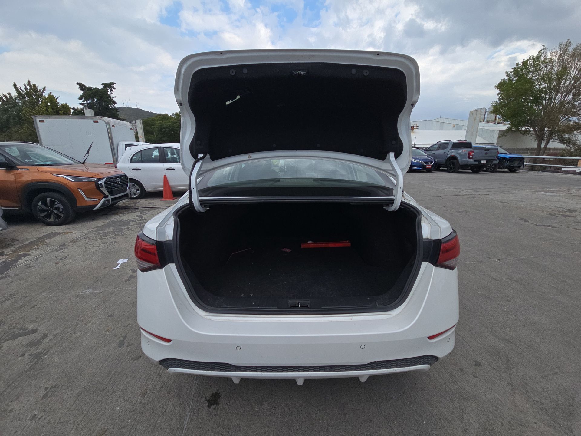 2023 Nissan Sentra 4p Advance L4/2.0 Aut