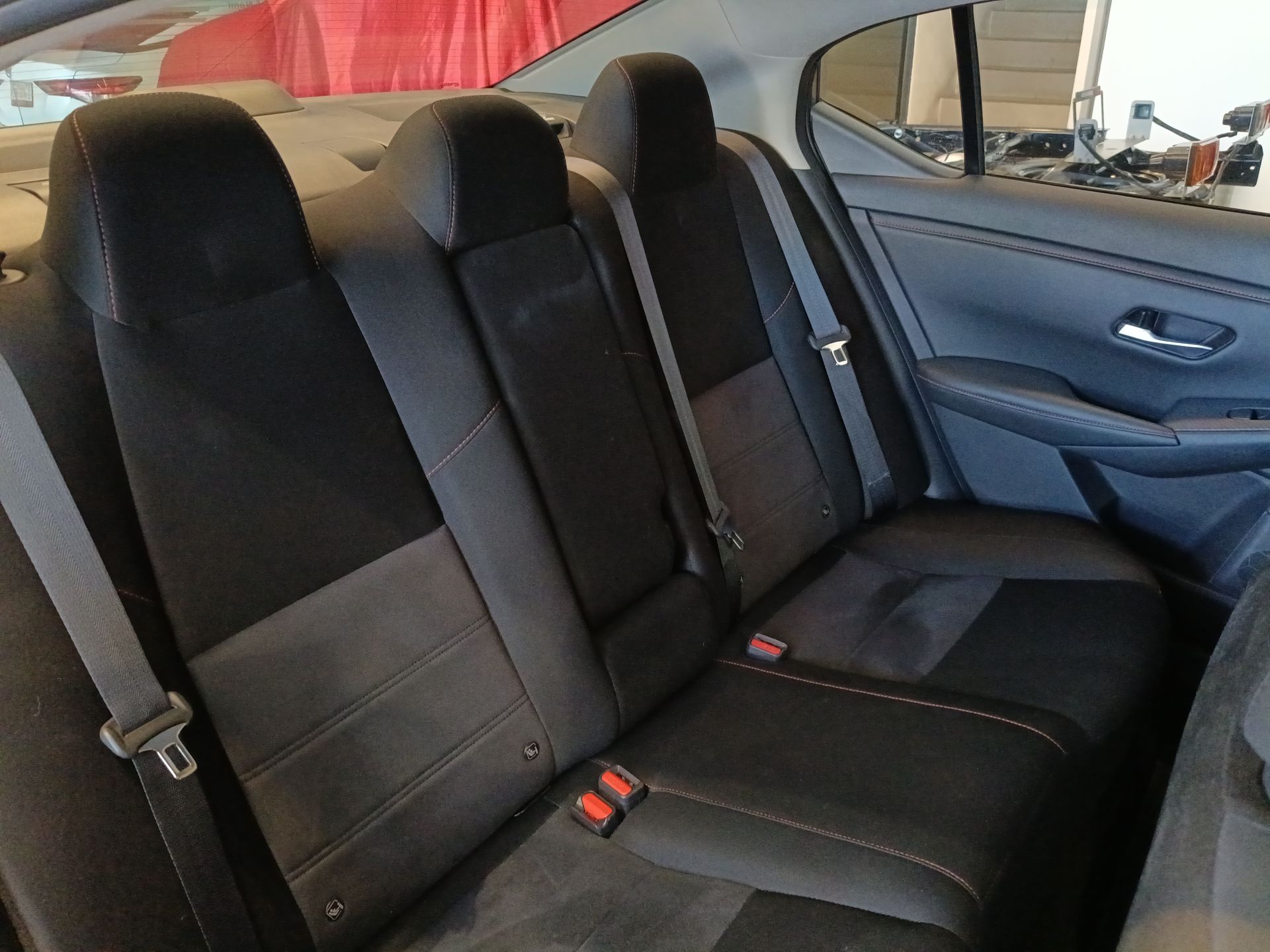 2025 Nissan Sentra 4p SR Midnight Ed. Bi-tono L4/2.0 Aut