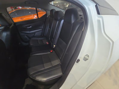 2025 Nissan Sentra 4p SR Platinum Bi-tono L4/2.0 Aut