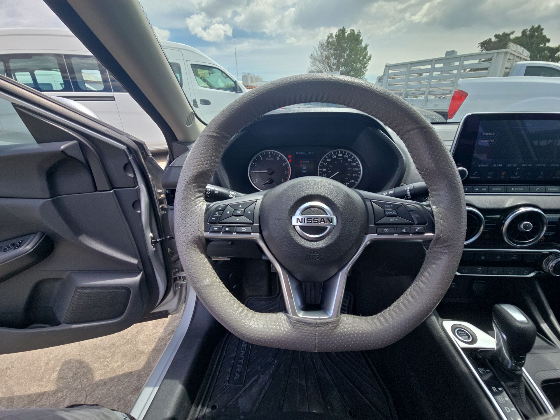 2023 Nissan Sentra 4p Advance L4/2.0 Aut