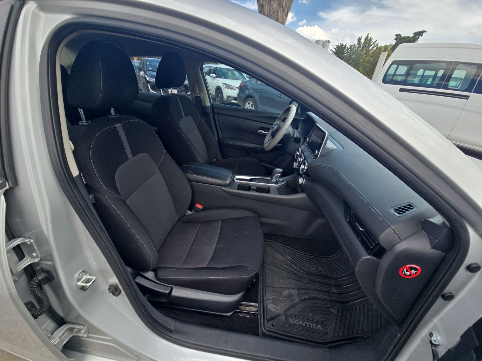 2023 Nissan Sentra 4p Advance L4/2.0 Aut