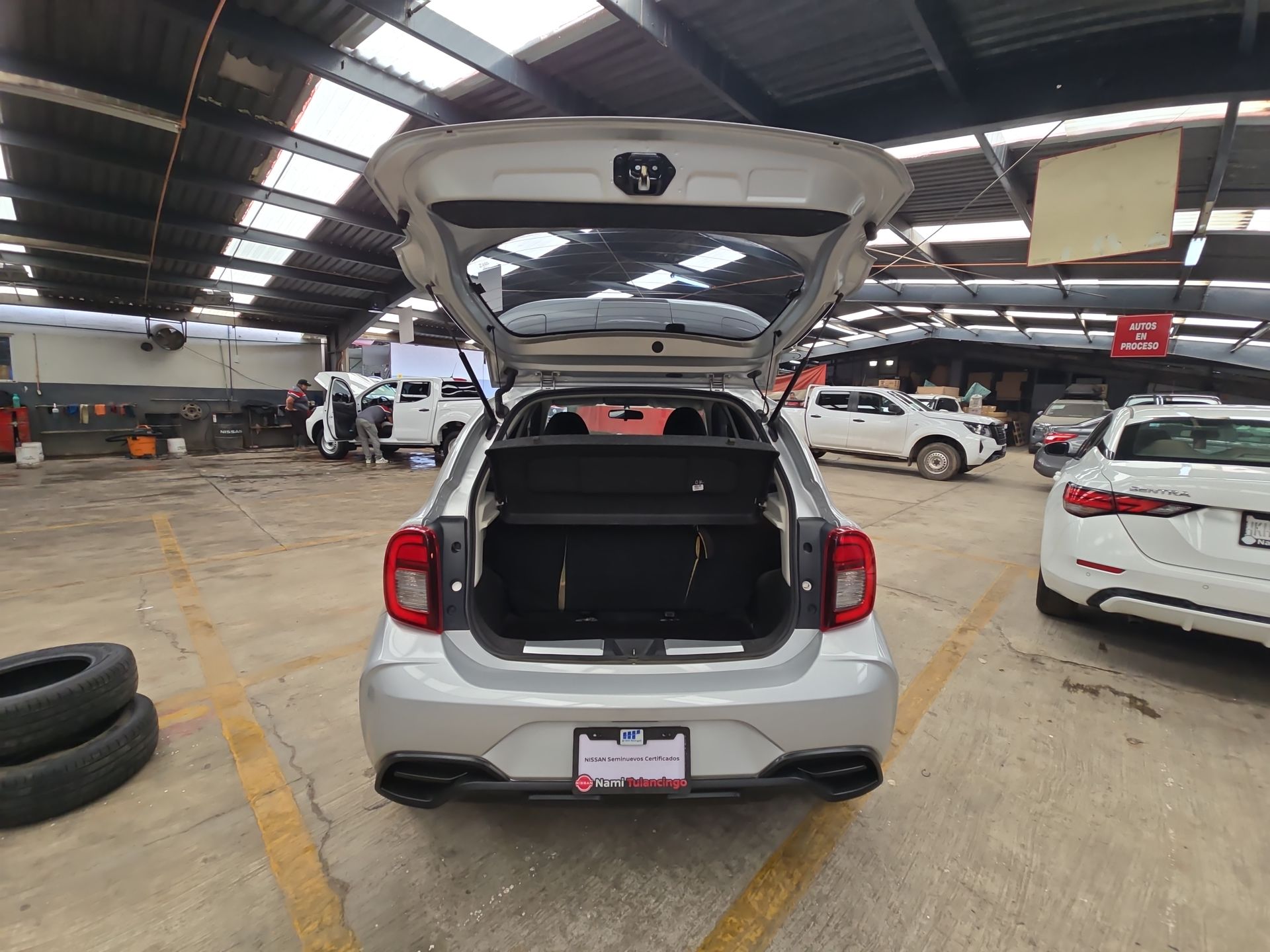 2023 Nissan March 5p Advance L4/1.6 Man