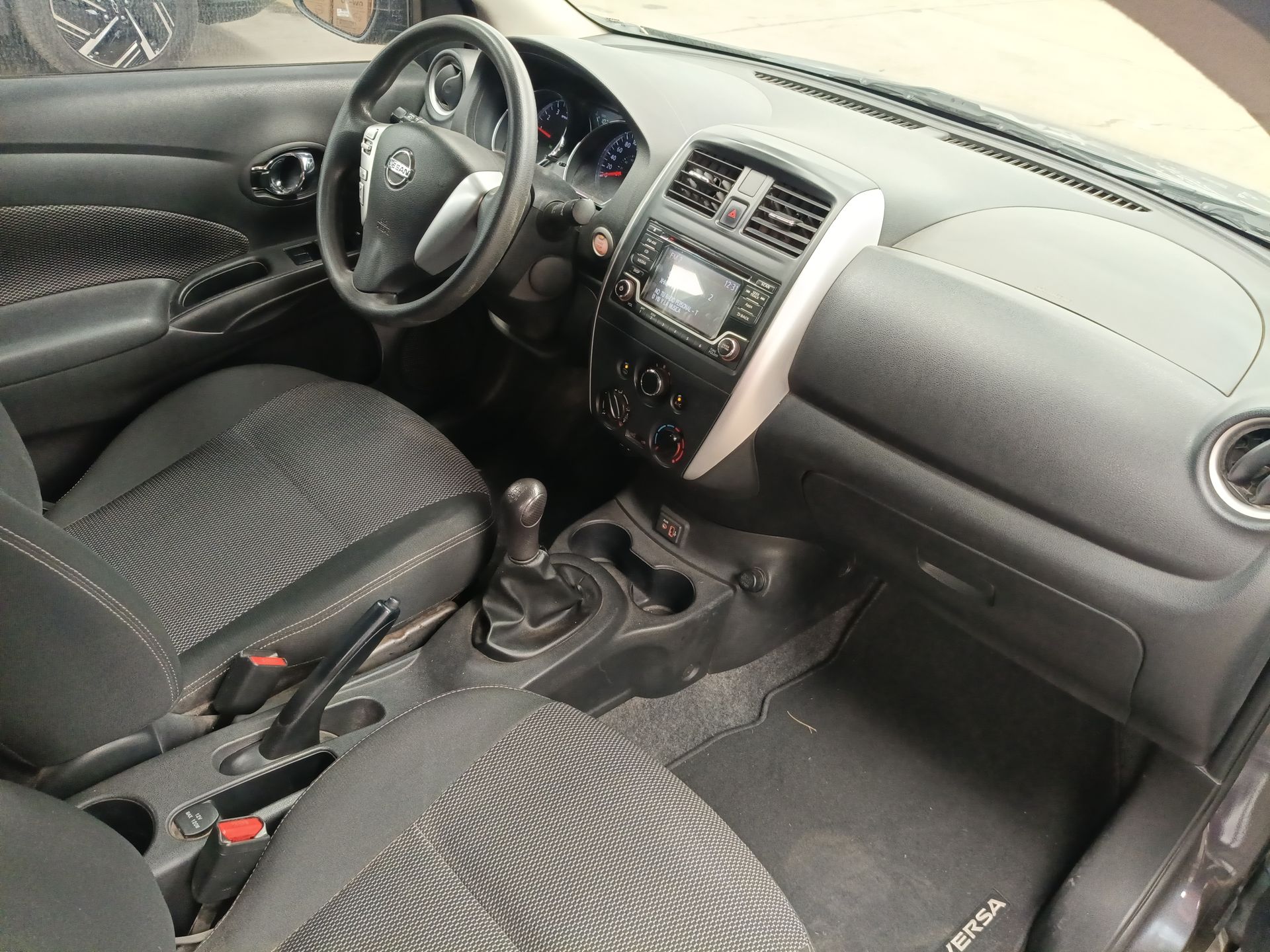 2019 Nissan Versa 4p Advance L4/1.6 Man