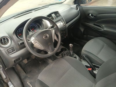 2019 Nissan Versa 4p Advance L4/1.6 Man