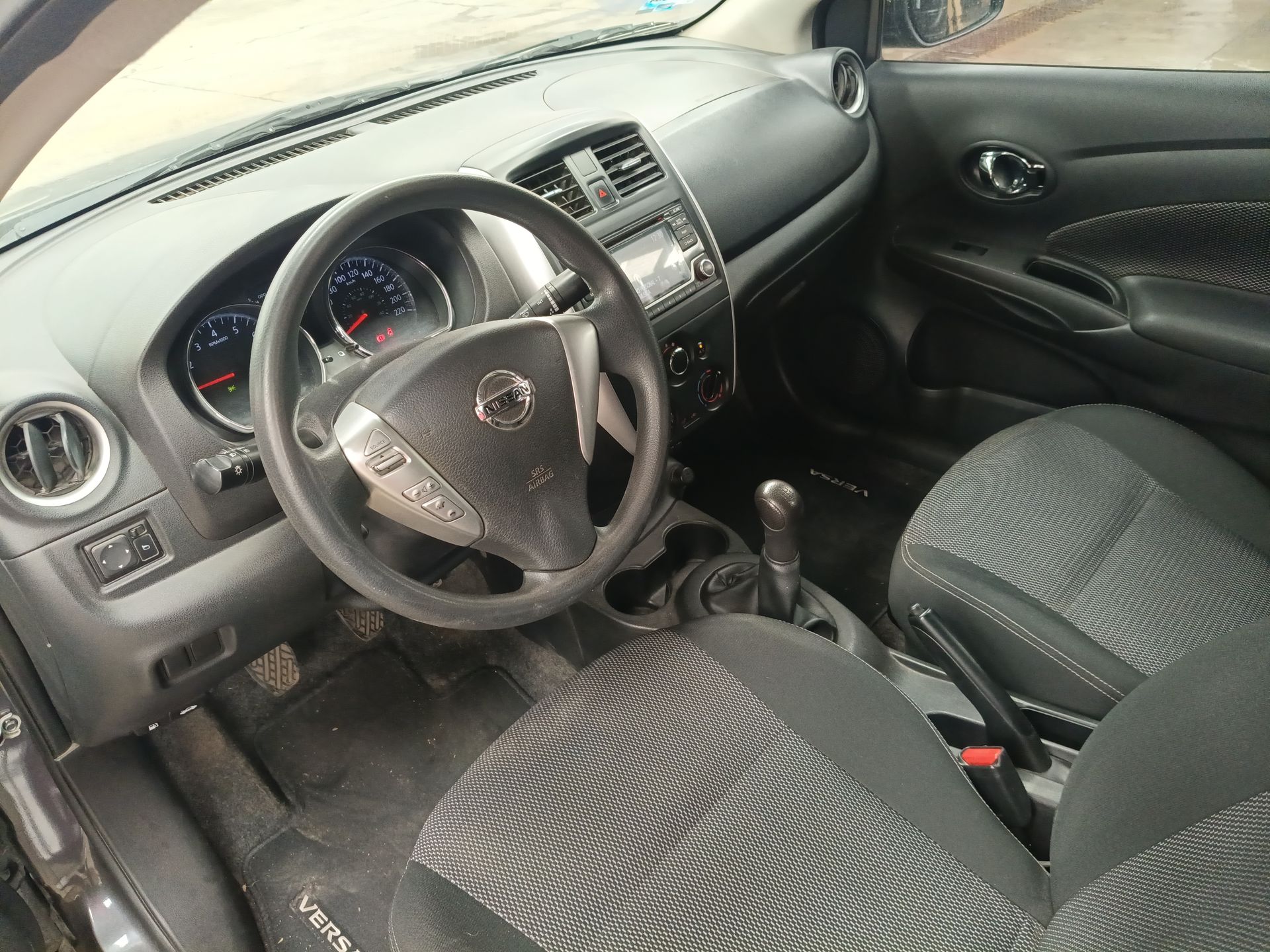 2019 Nissan Versa 4p Advance L4/1.6 Man