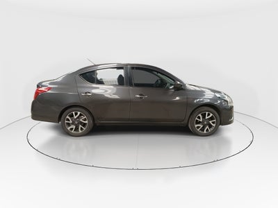 2019 Nissan Versa 4p Advance L4/1.6 Man