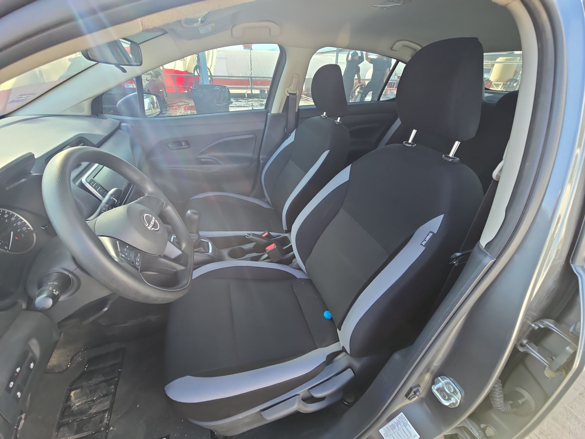 2025 Nissan Versa 4p Sense L4/1.6 Man