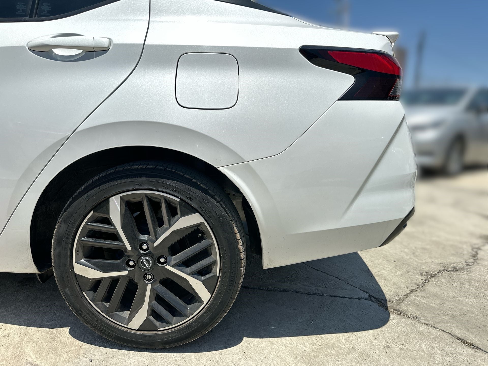 2024 Nissan Versa 4p SR L4/1.6 Aut