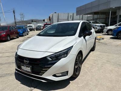 2024 Nissan Versa 4p SR L4/1.6 Aut