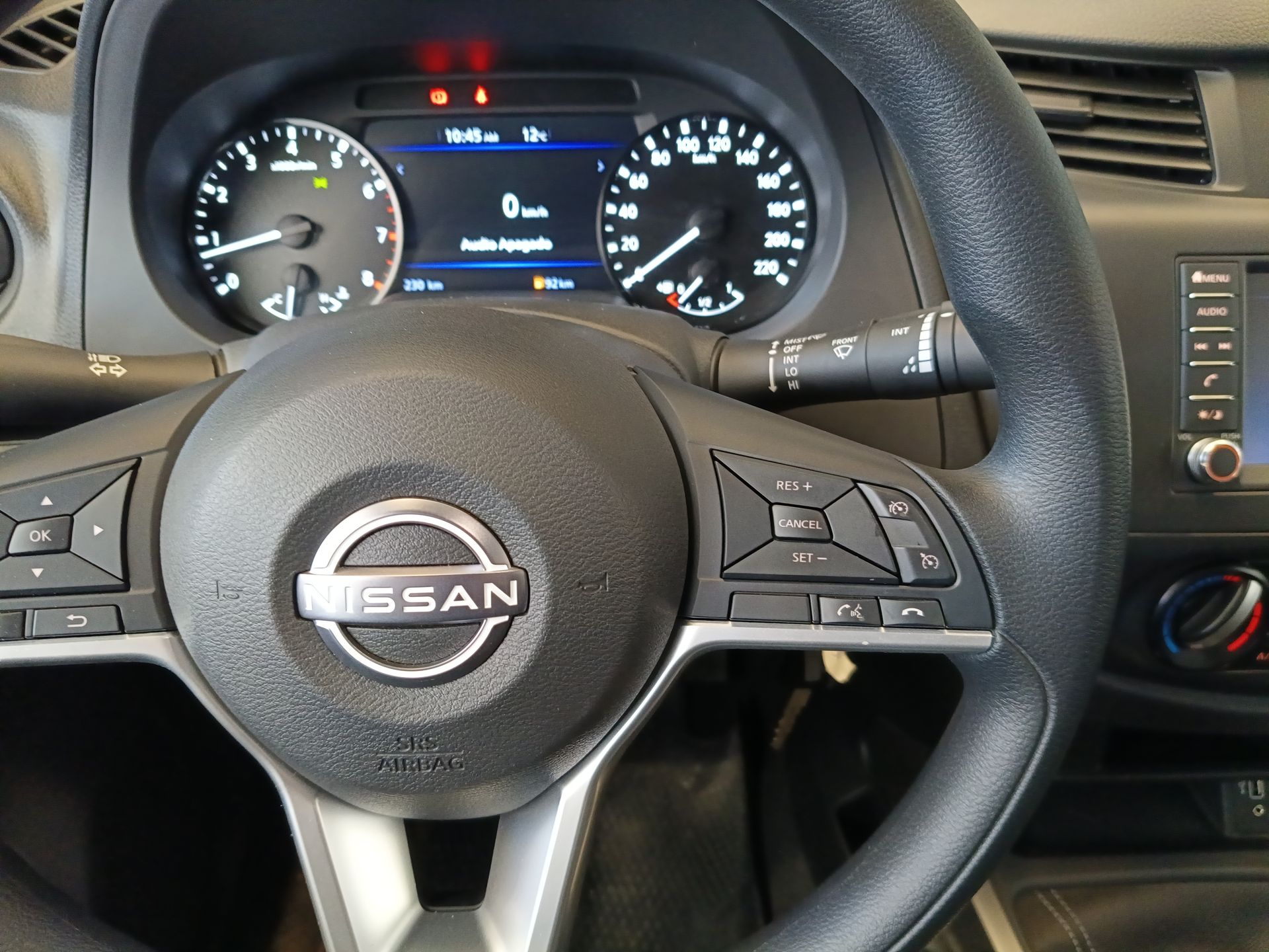 2025 Nissan Frontier 4p XE L4/2.5 Man