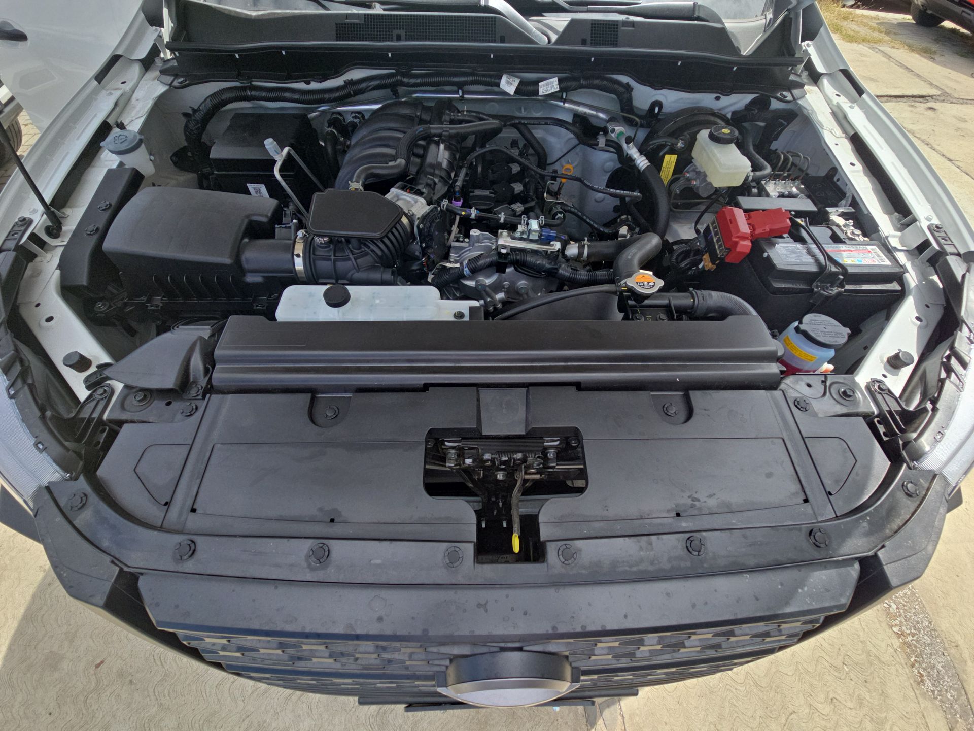 2026 Nissan Chasis Cabina NP300 2p L4/2.5 Man A/A VDC