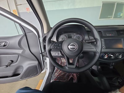 2026 Nissan Chasis Cabina NP300 2p L4/2.5 Man A/A VDC
