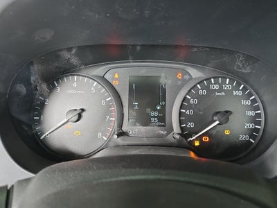 2026 Nissan Chasis Cabina NP300 2p L4/2.5 Man A/A VDC