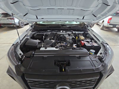 2026 Nissan Chasis Cabina NP300 2p L4/2.5 Man A/A VDC