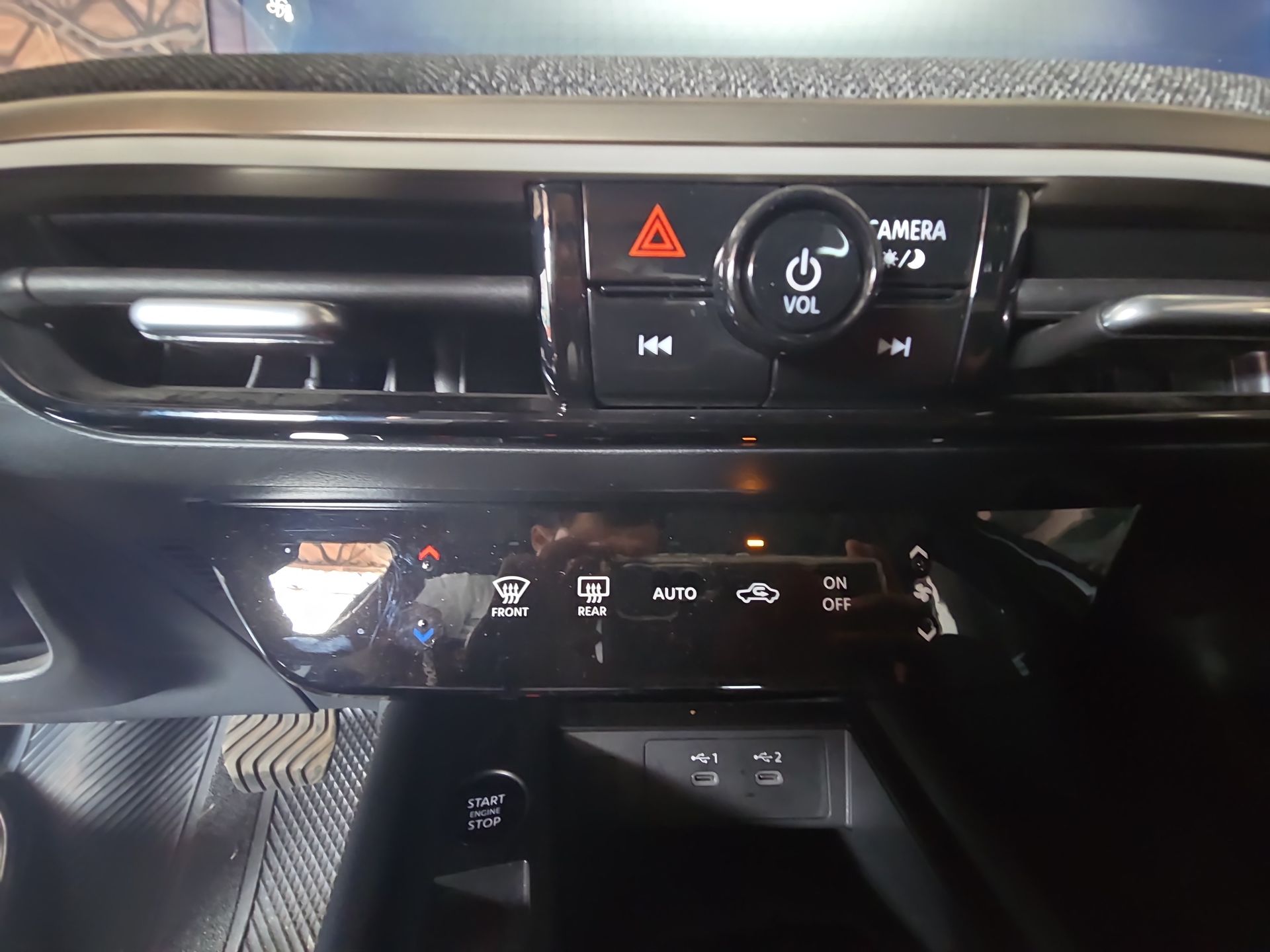 2025 Nissan Kicks 5p Platinum L4/2.0 Aut