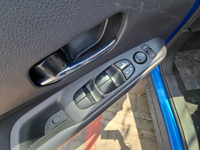 2025 Nissan Kicks 5p Play Advance L4/1.6 Aut