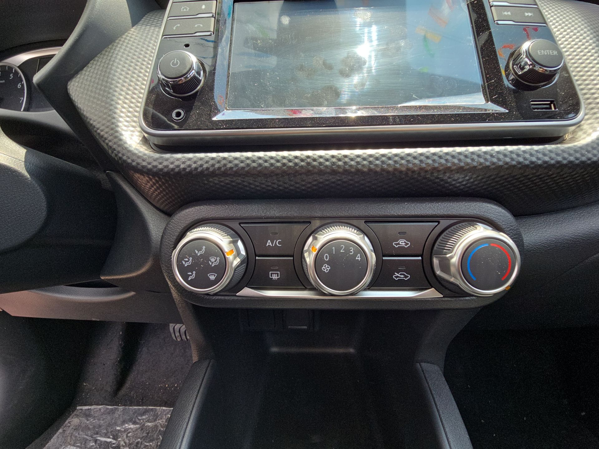 2025 Nissan Kicks 5p Play Advance L4/1.6 Aut