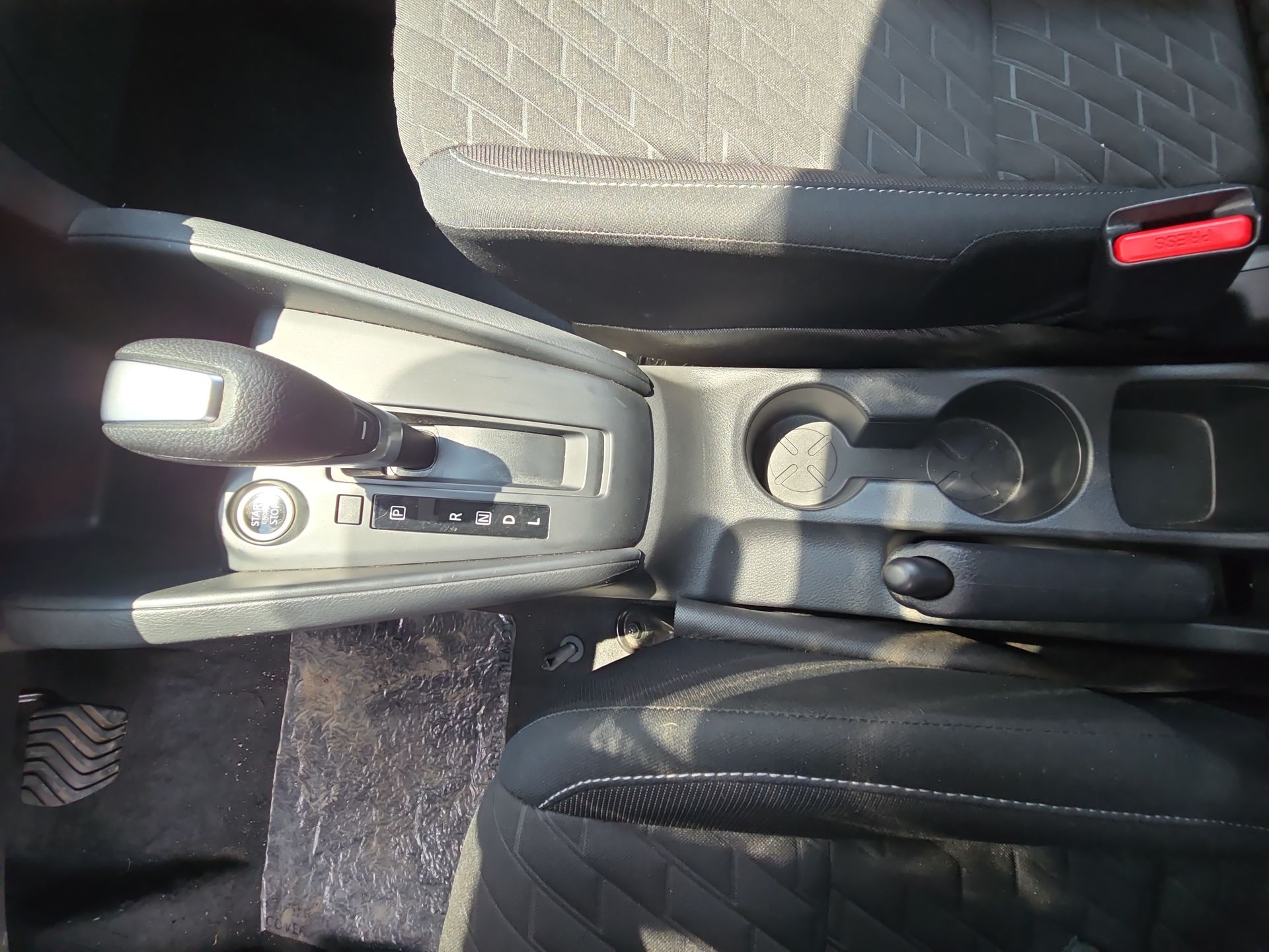 2025 Nissan Kicks 5p Play Advance L4/1.6 Aut