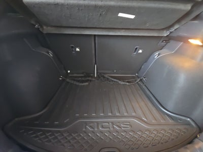 2025 Nissan Kicks 5p Play Advance L4/1.6 Aut