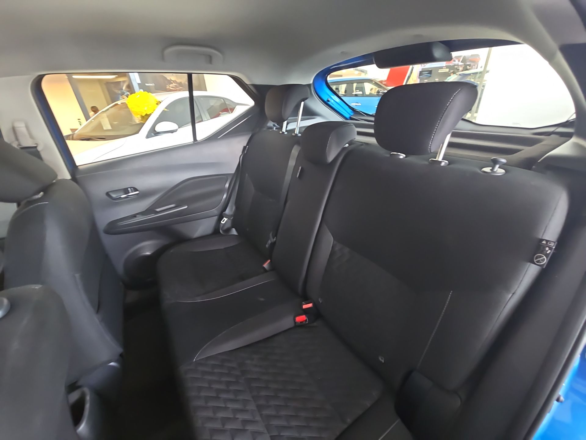 2025 Nissan Kicks 5p Play Advance L4/1.6 Aut