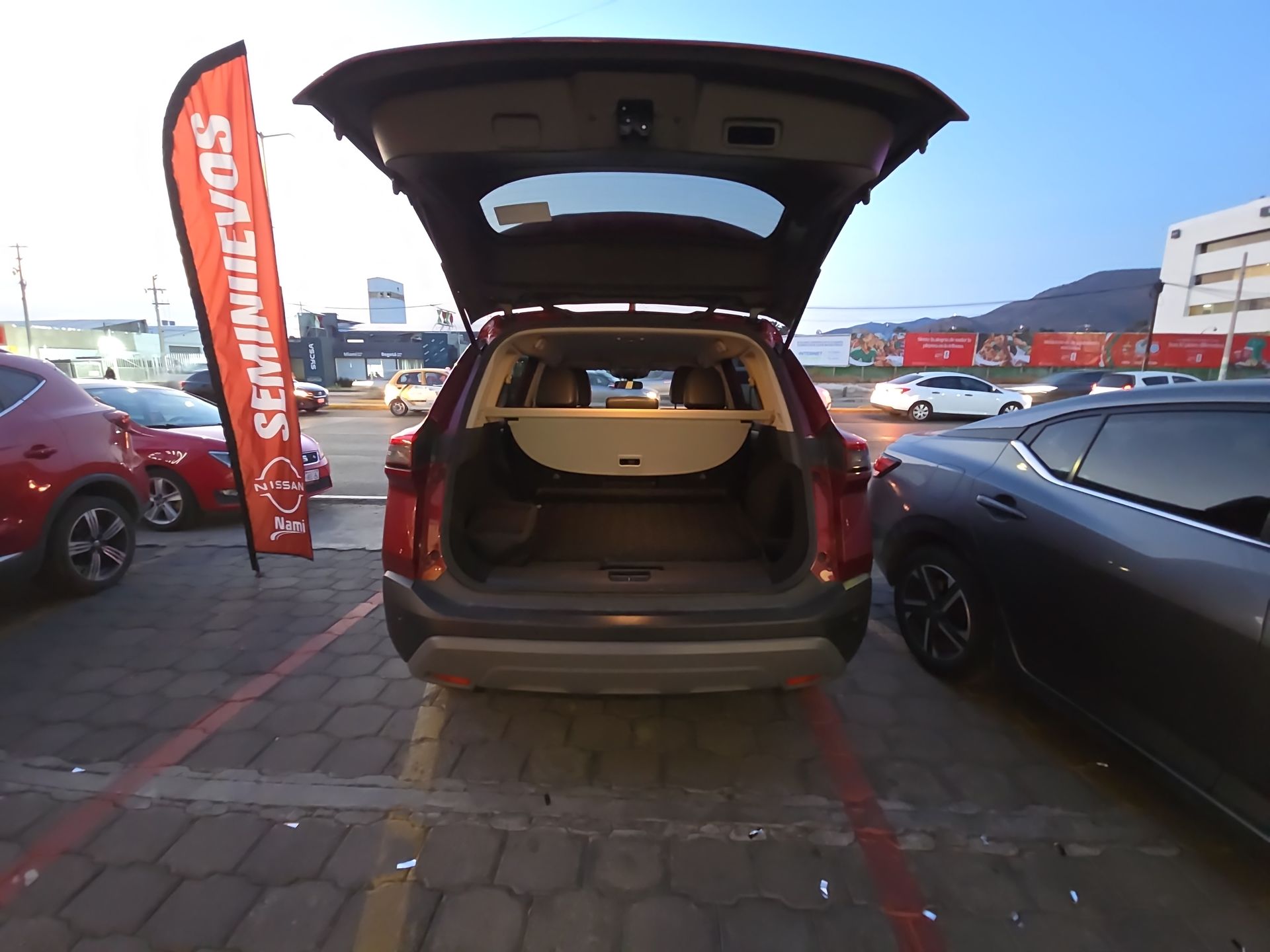 2025 Nissan X-Trail 5p Exclusive 2 Row L4/2.5 Aut