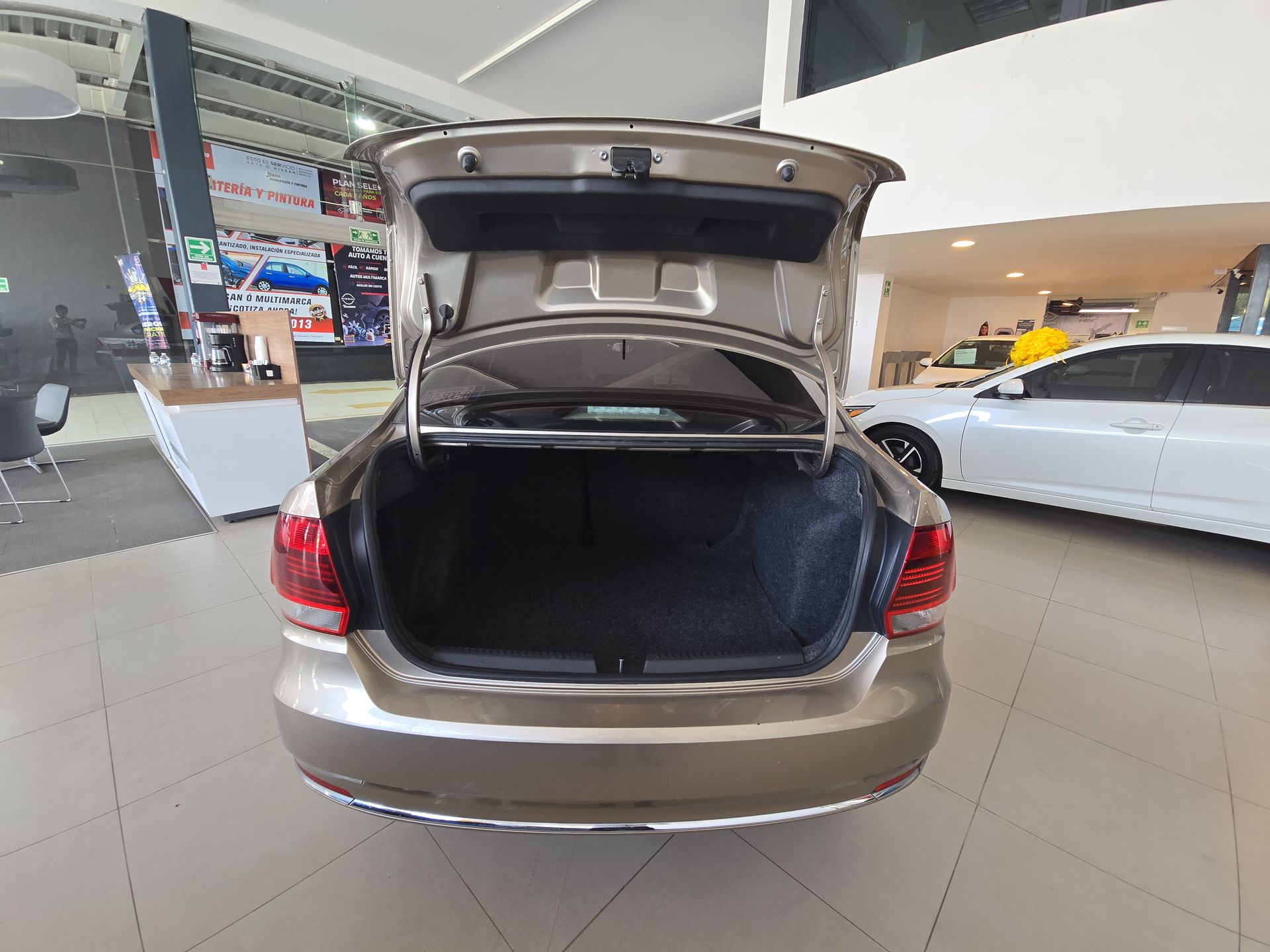 2017 Volkswagen Vento 4p Comfortline L4/1.6 Man