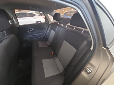 2017 Volkswagen Vento 4p Comfortline L4/1.6 Man