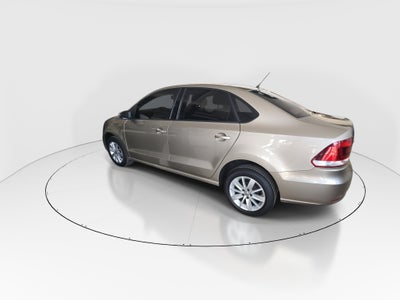 2017 Volkswagen Vento 4p Comfortline L4/1.6 Man